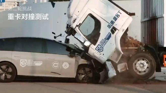 活着才有资格谈理想碰撞用的旧车！理想羞辱了卡车之后乘龙强硬反击：(图6)